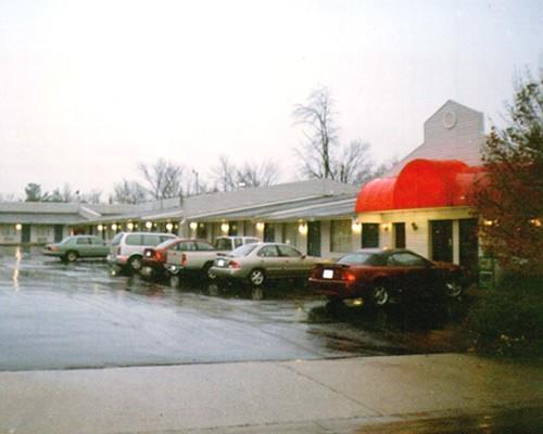 Red Carpet Inn Greensboro Exterior photo